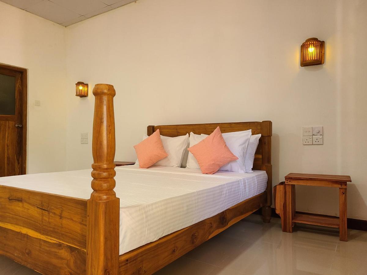 Woodholic Homestay Sigiriya Exterior photo
